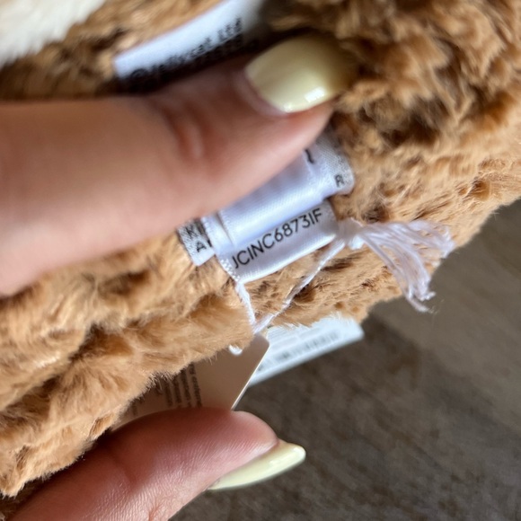 Jellycat Bathrobe Bartholomew Bear - Authentic & NWT! - Picture 6 of 6